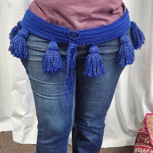 Crochet hip belt with tassels